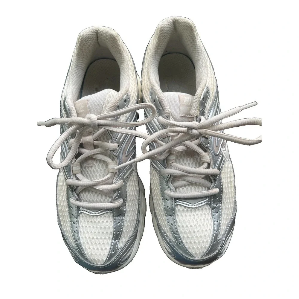 Nike V2K Run Premium Women Size 8 Light Bone Viotech Running shoes Low top